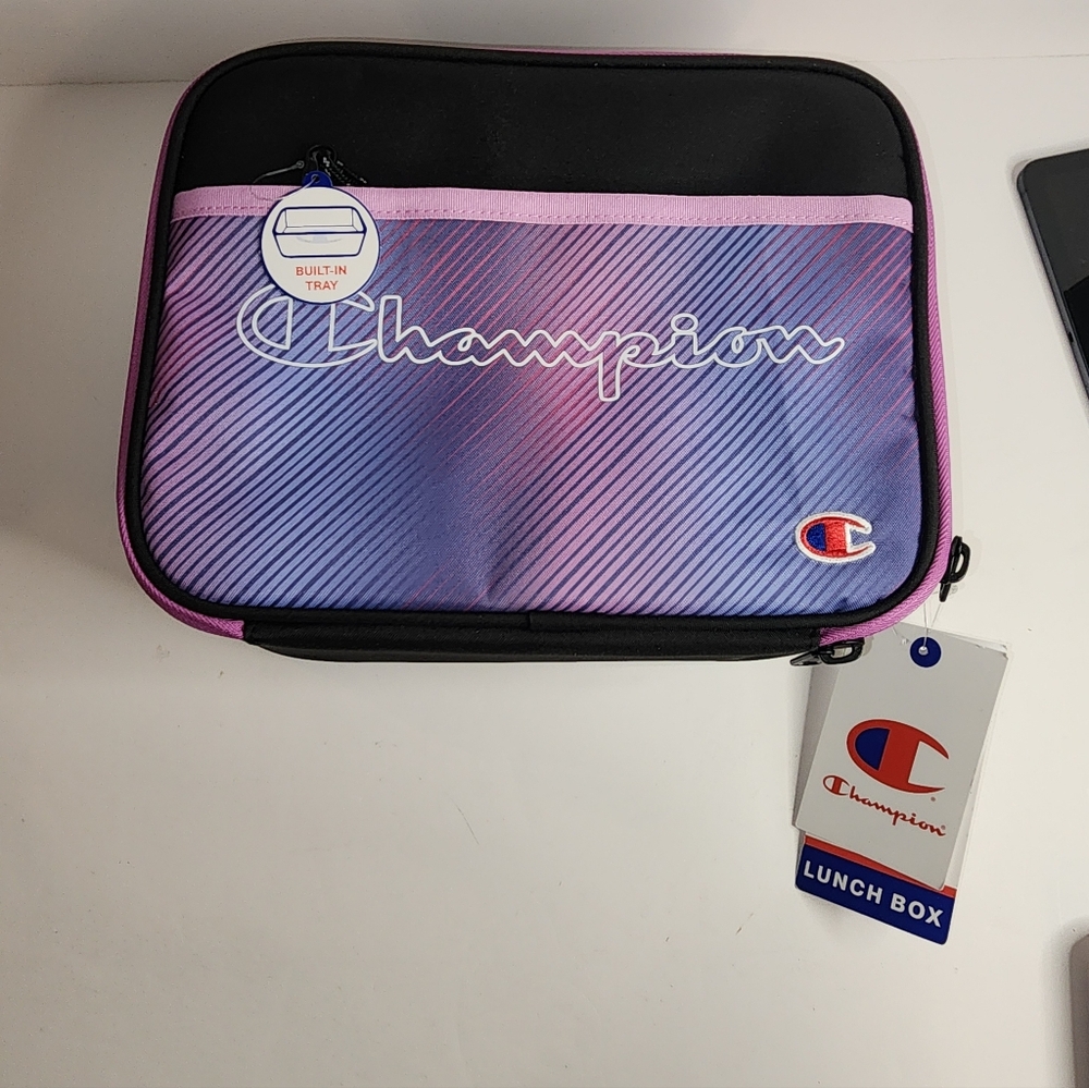 Champion Center Lunch Kit with a built-in hard shell tray for protection. 